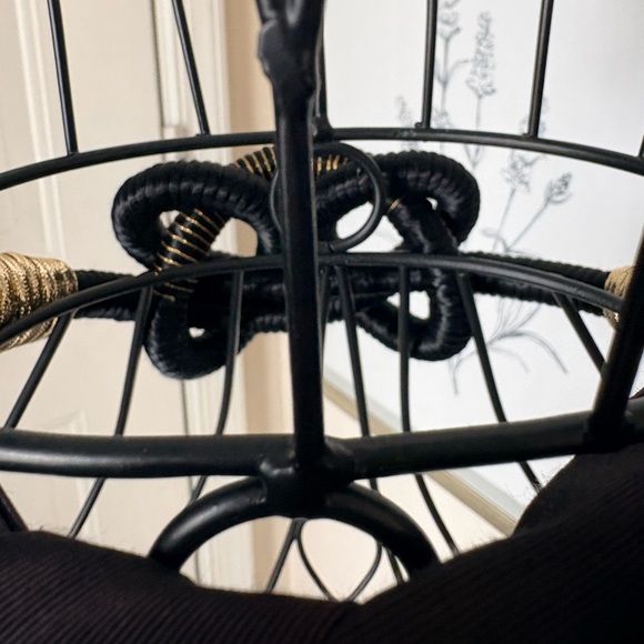 VTG Unique Black Metallic Gold Thread Knot Rope Belt - Picture 5 of 6